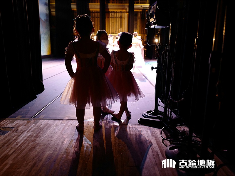 舞臺用實木地板