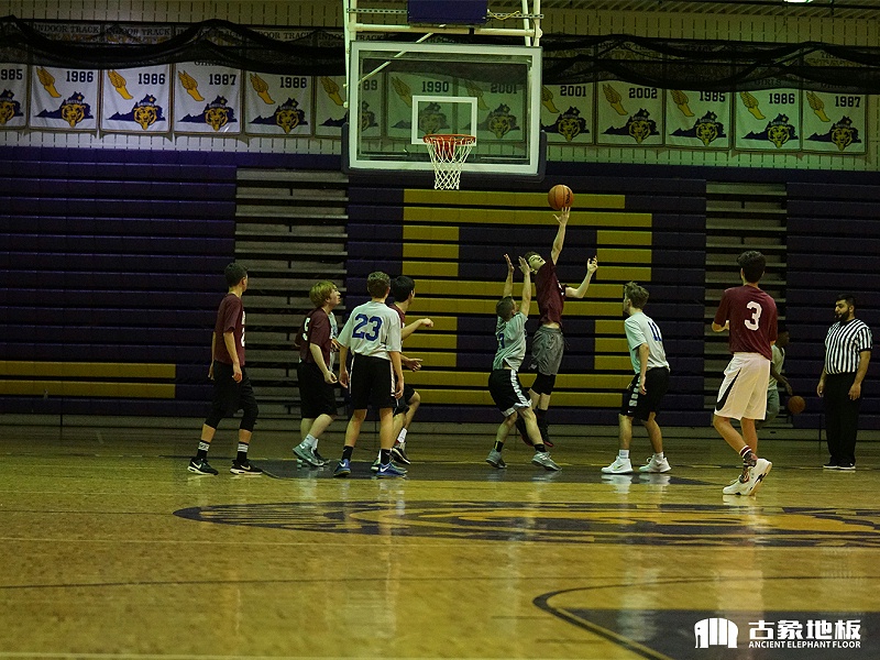 室內(nèi)籃球館